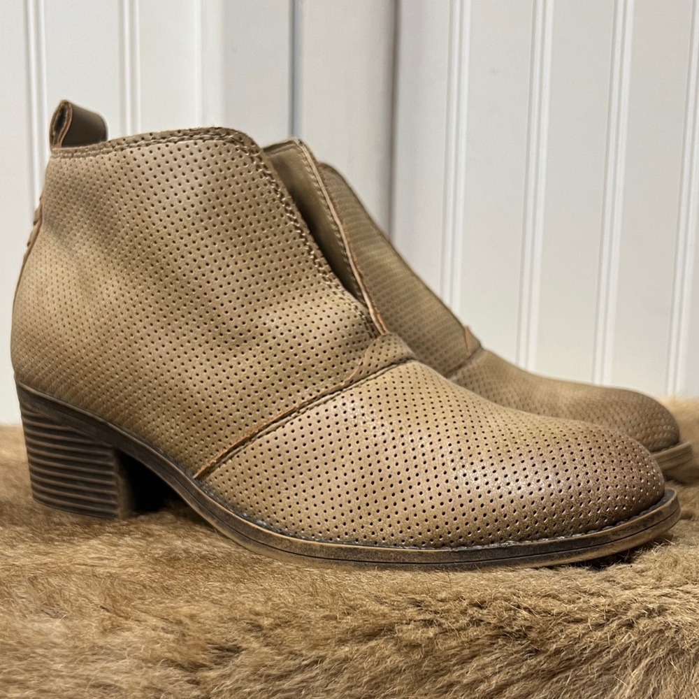 Billabong Eccentric Youth Shoes 6 Booties Ankle Boots Surf Skate Beach